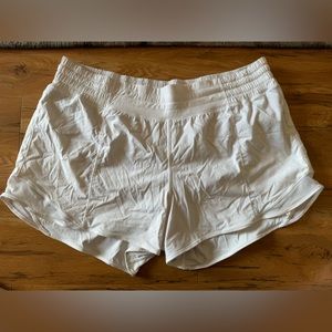 Lululemon Hotty Hot Shorts White 4” Inseam Size 12